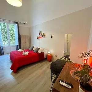 Bed & Breakfast 4 Balconi Paladini, Lecce